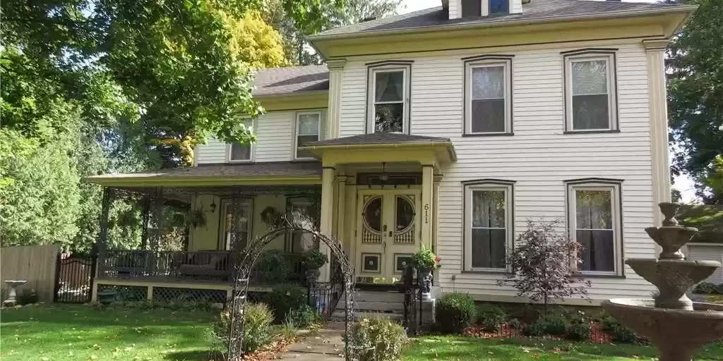 raindrops-on-roses-B&B